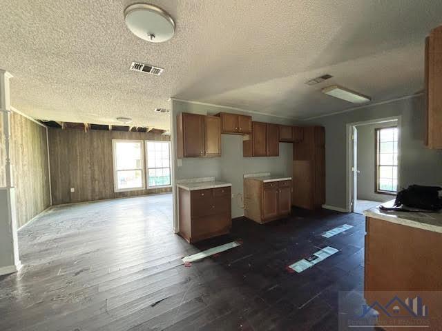235-B Laris Dr
