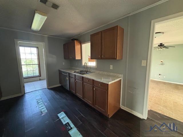 235-B Laris Dr