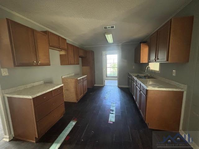 235-B Laris Dr