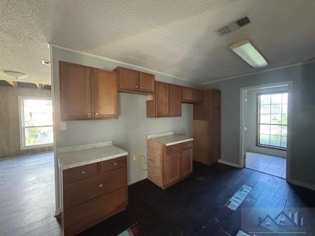 235-B Laris Dr