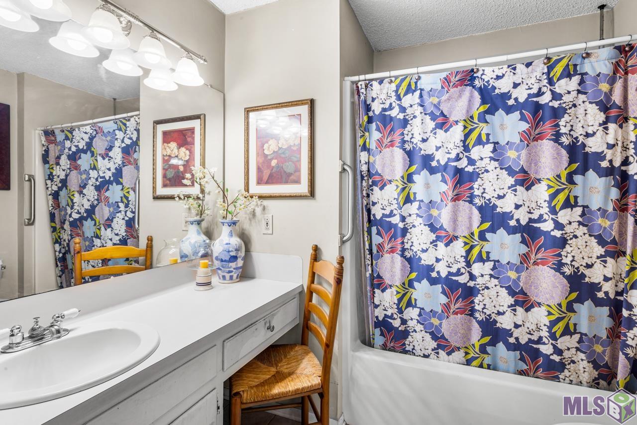 2245 King Arthur Blvd # 12C Unit: #12C