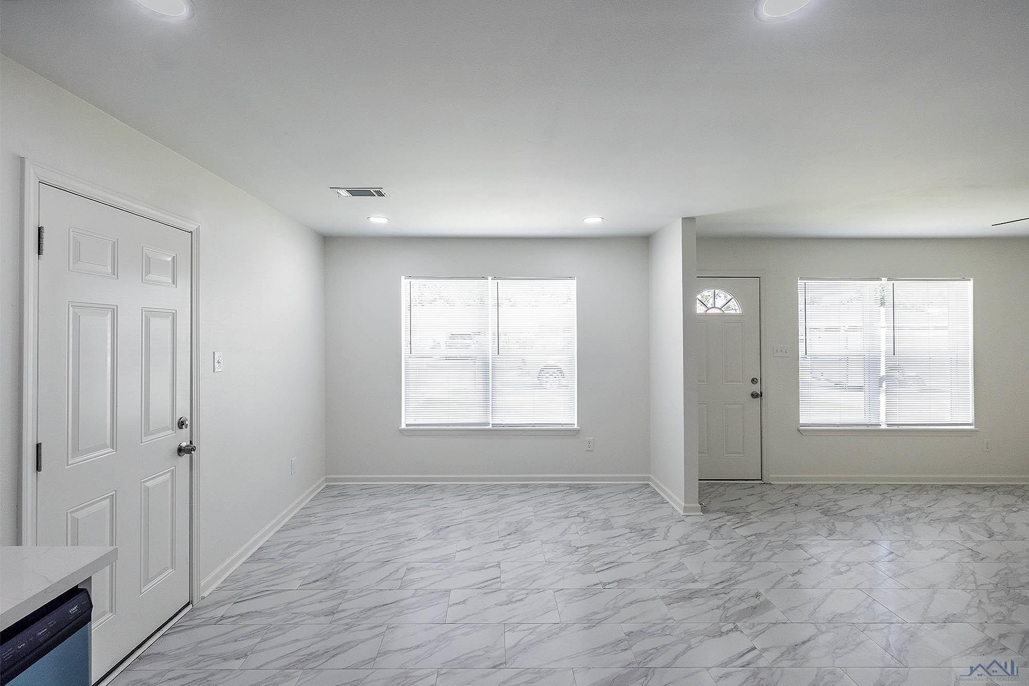 325 Merrill St