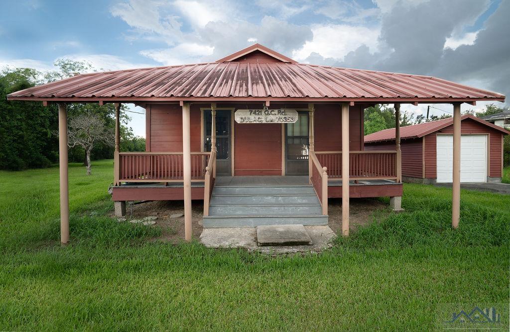 7421 Grand Caillou Road