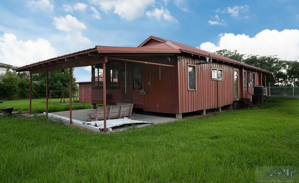 7421 Grand Caillou Road