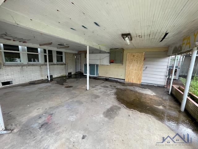 122 Justin St