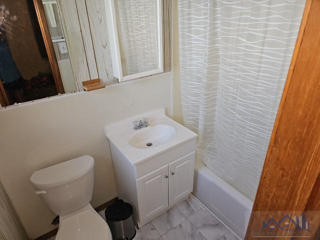 1119 East Camellia Drive