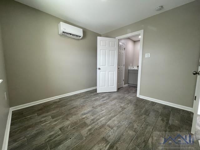 245 Magnolia St # 1 Unit: #1