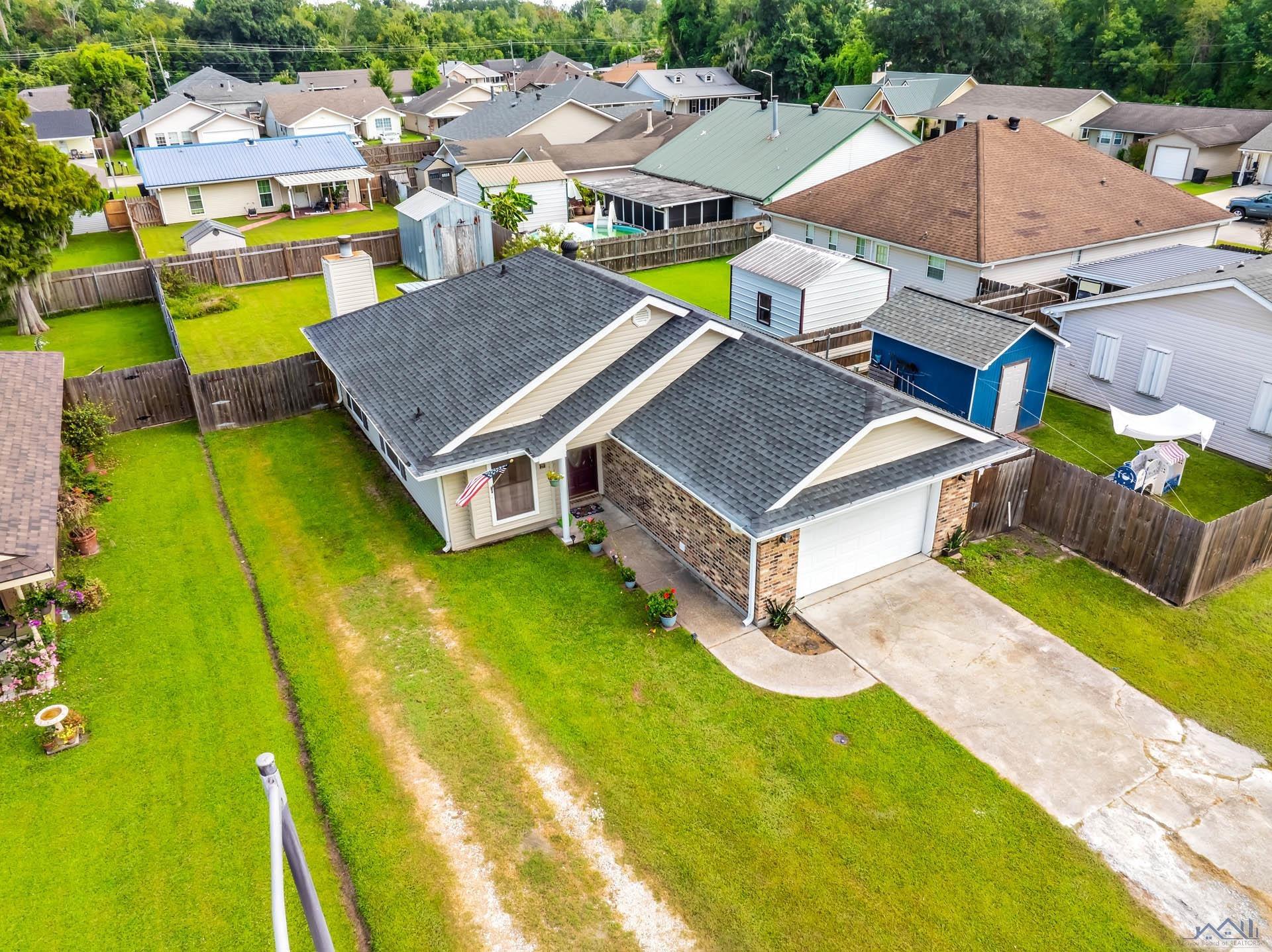435 Tanglewood Dr