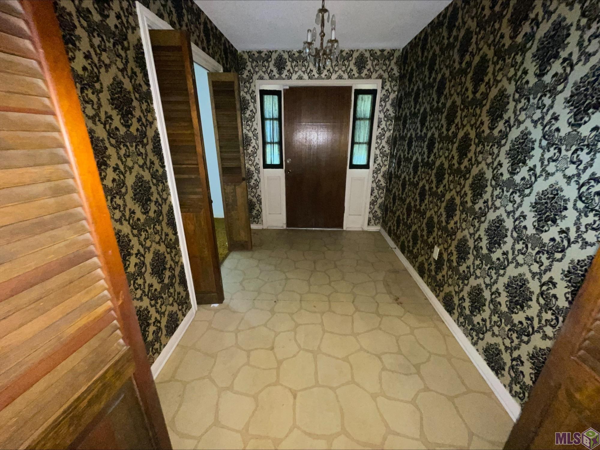 13611 Cadiz Dr