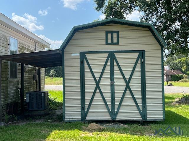 300 Oakview Dr