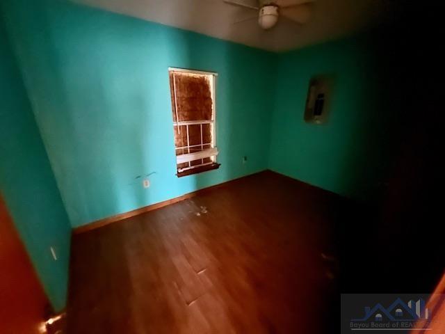 300 Oakview Dr