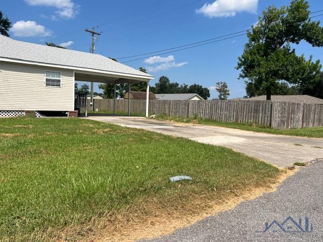 300 Oakview Dr