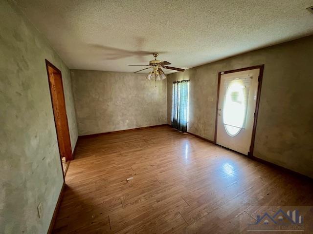 300 Oakview Dr