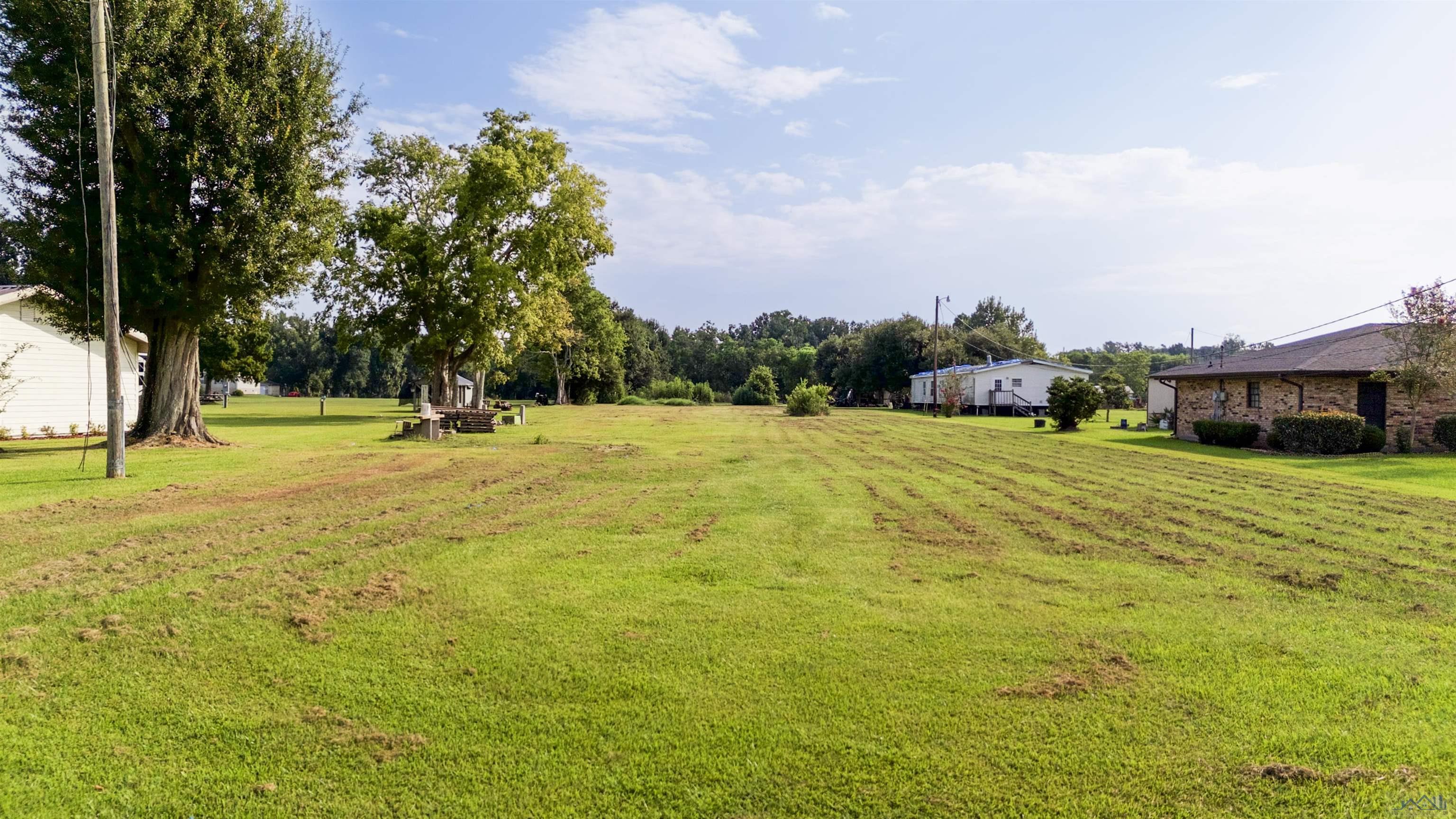 4511 Bayouside Dr