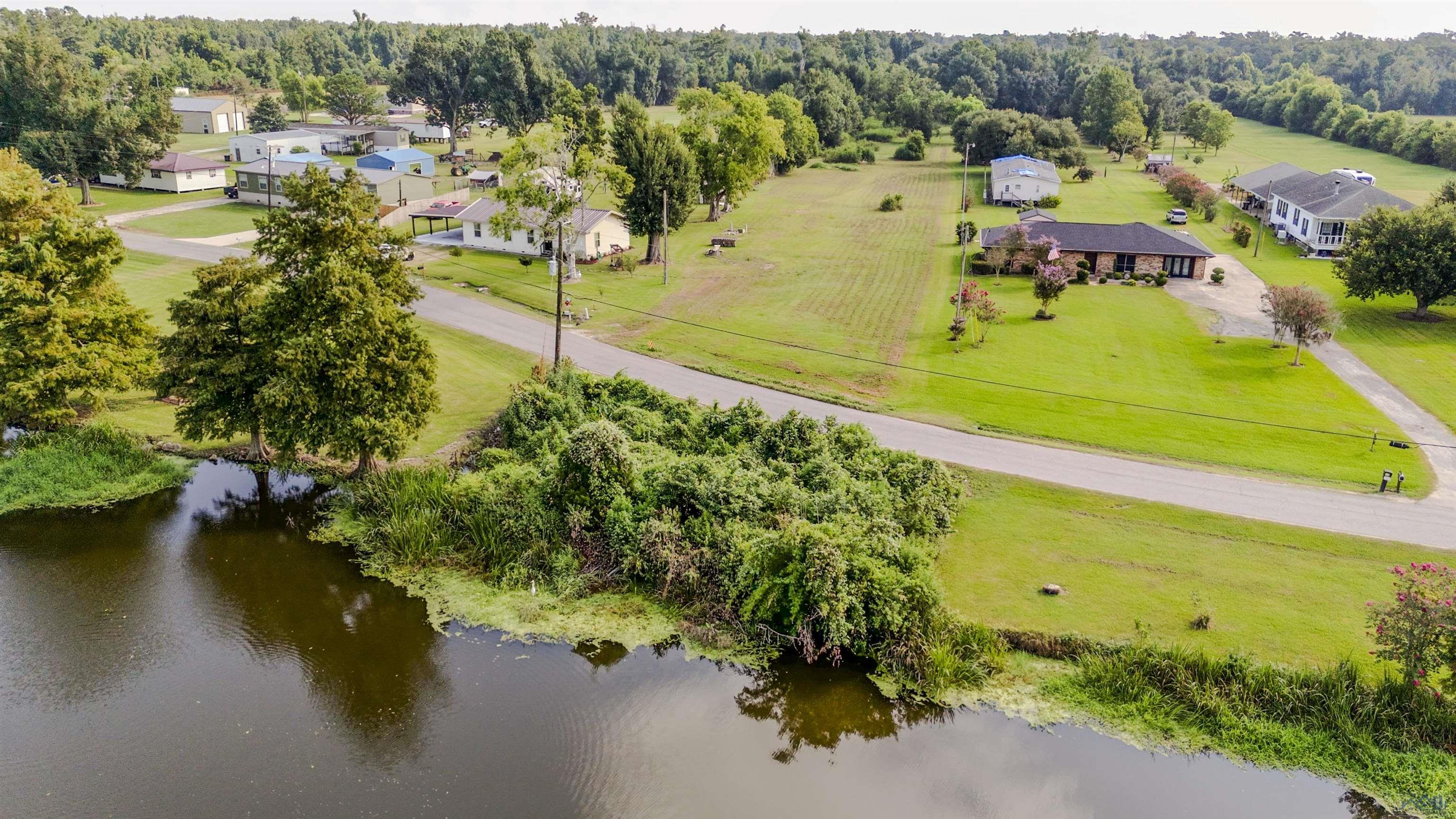 4511 Bayouside Dr