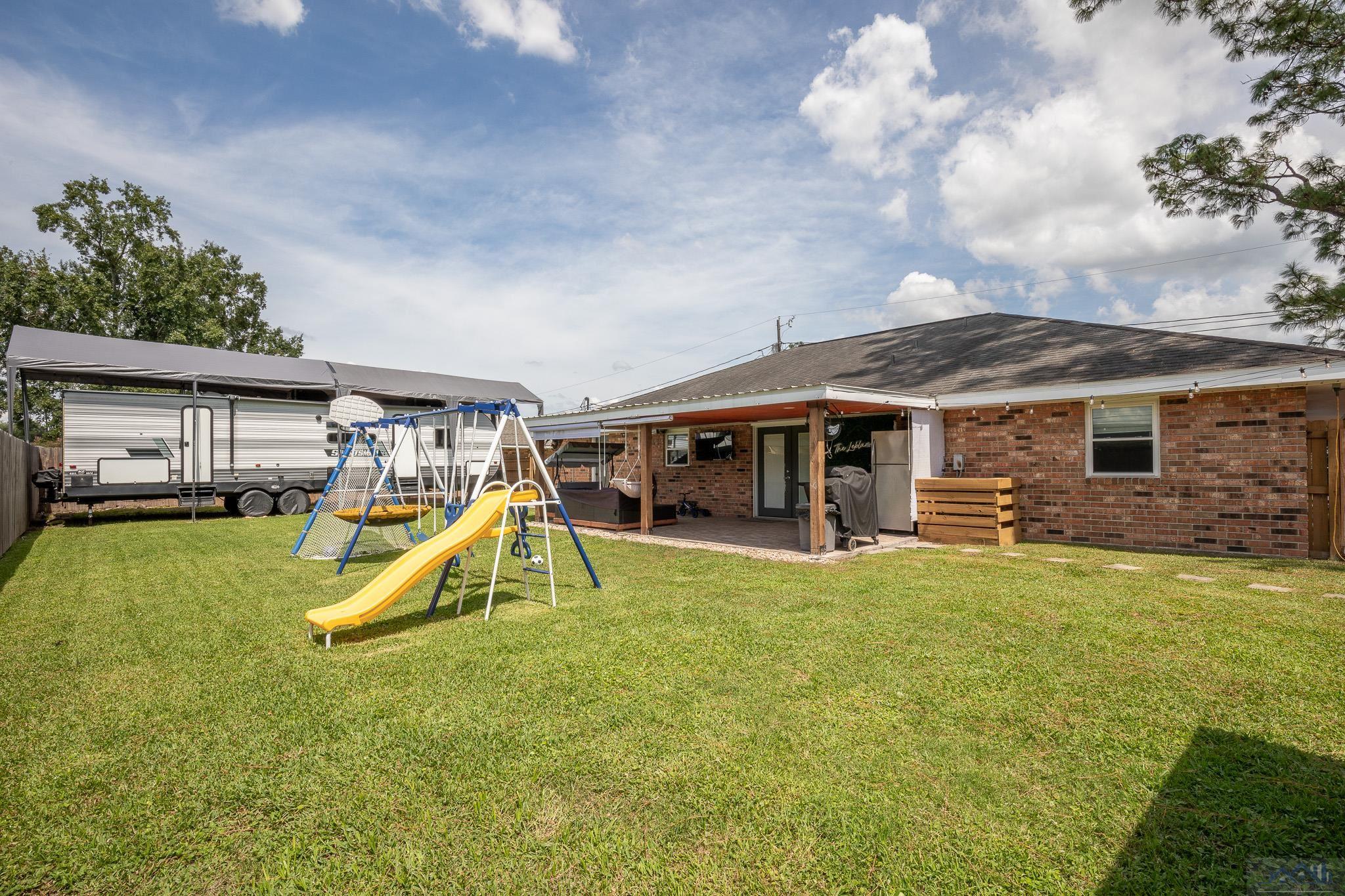1204 Julia St