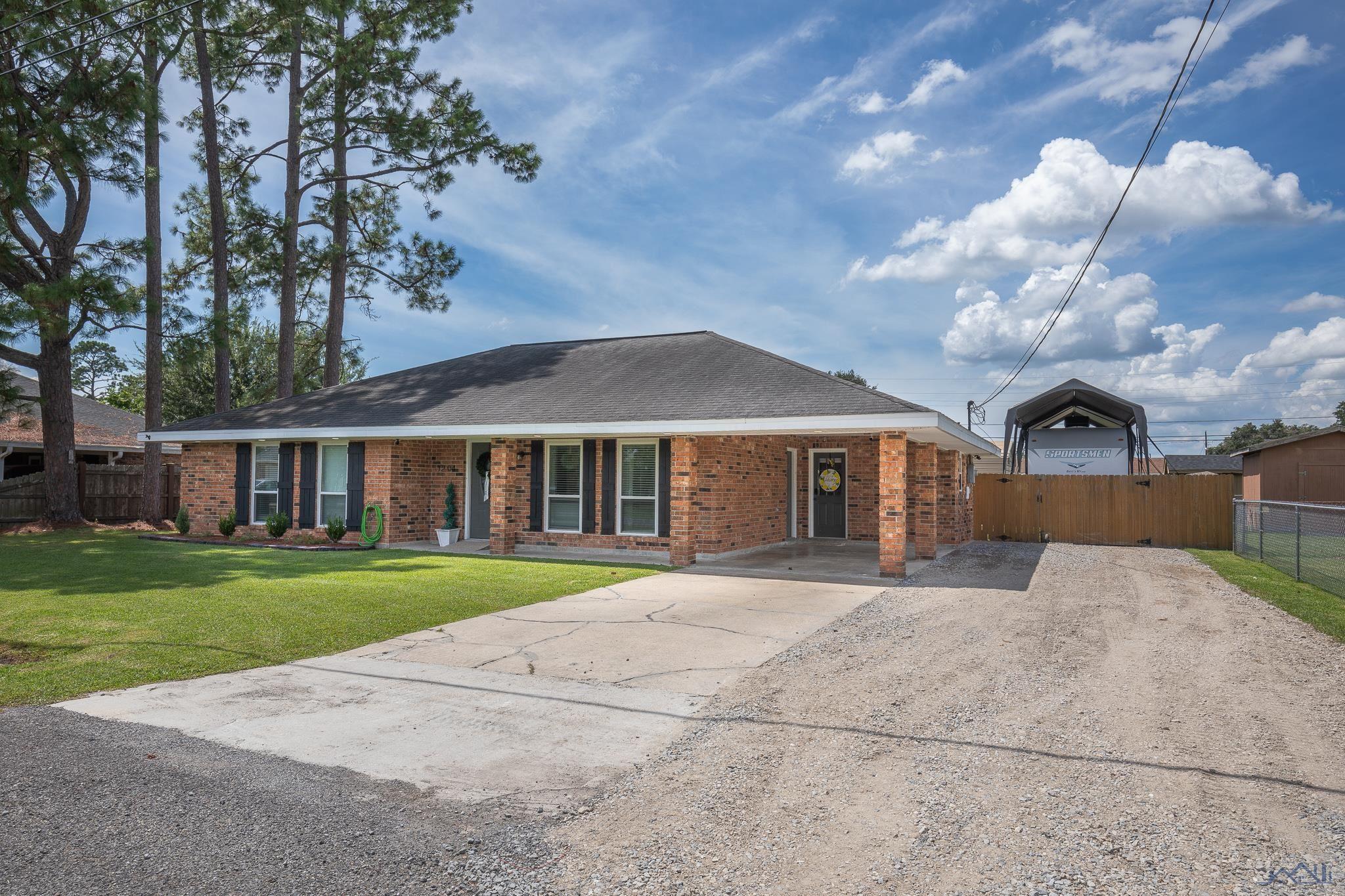 1204 Julia St