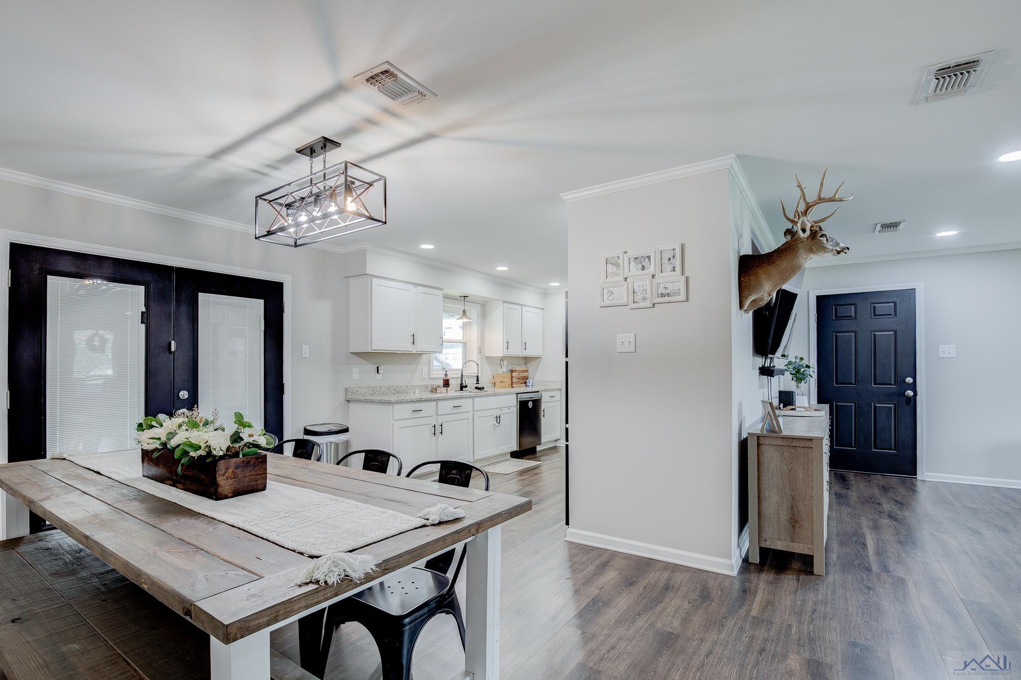 1204 Julia St