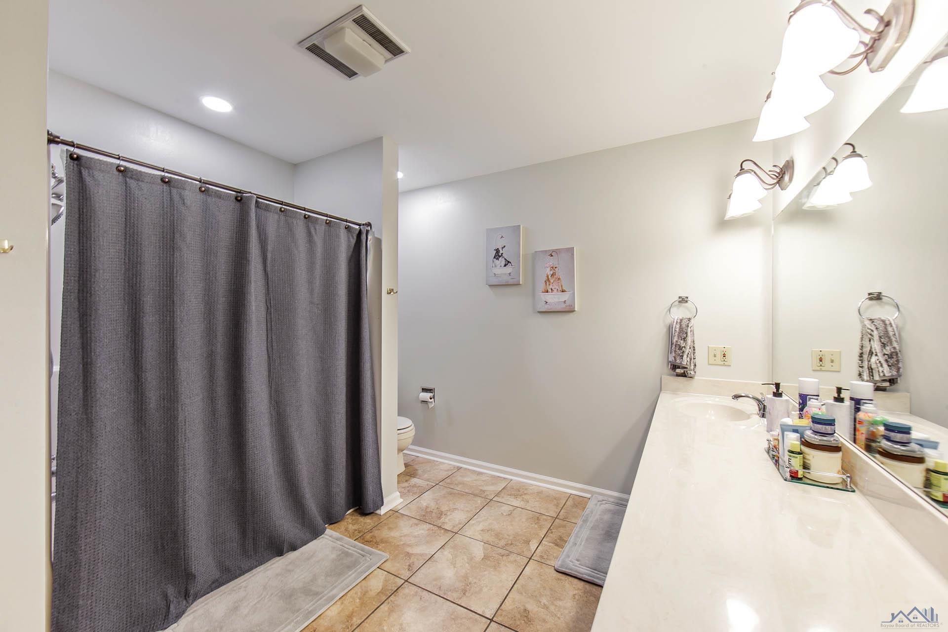 103 Ashland Dr