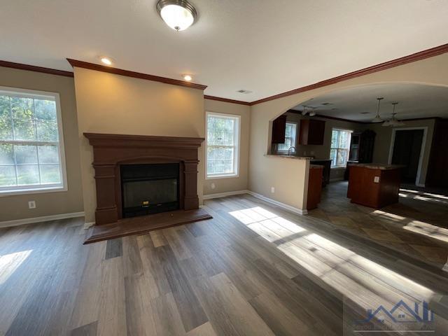 301 Paradise Ln