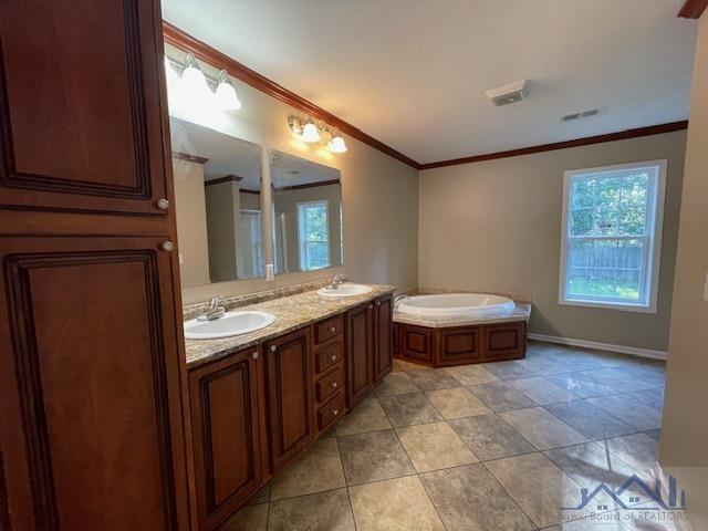 301 Paradise Ln