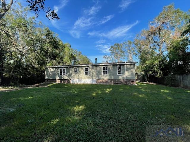 301 Paradise Ln