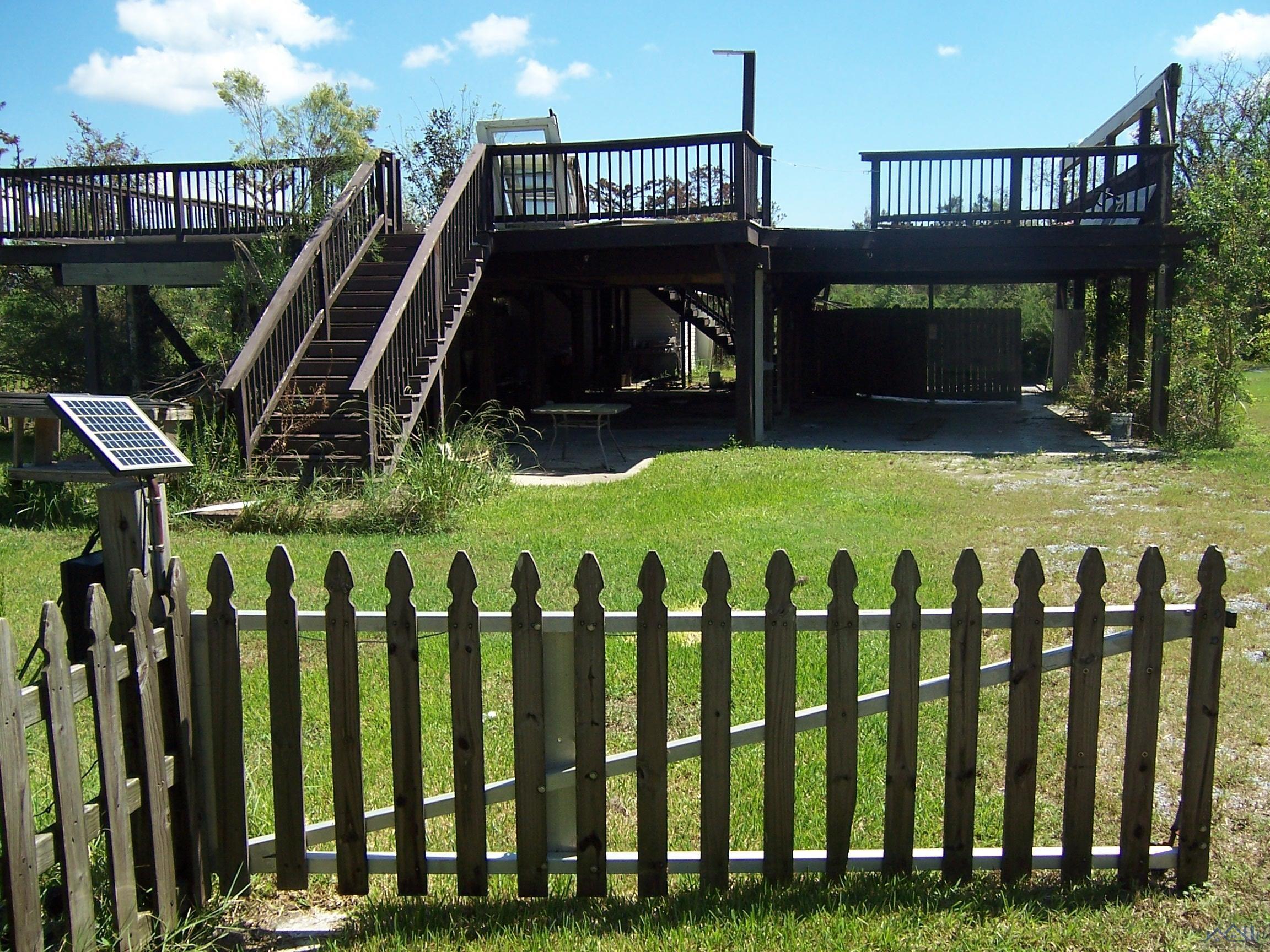 2113 Bayou Dularge Rd