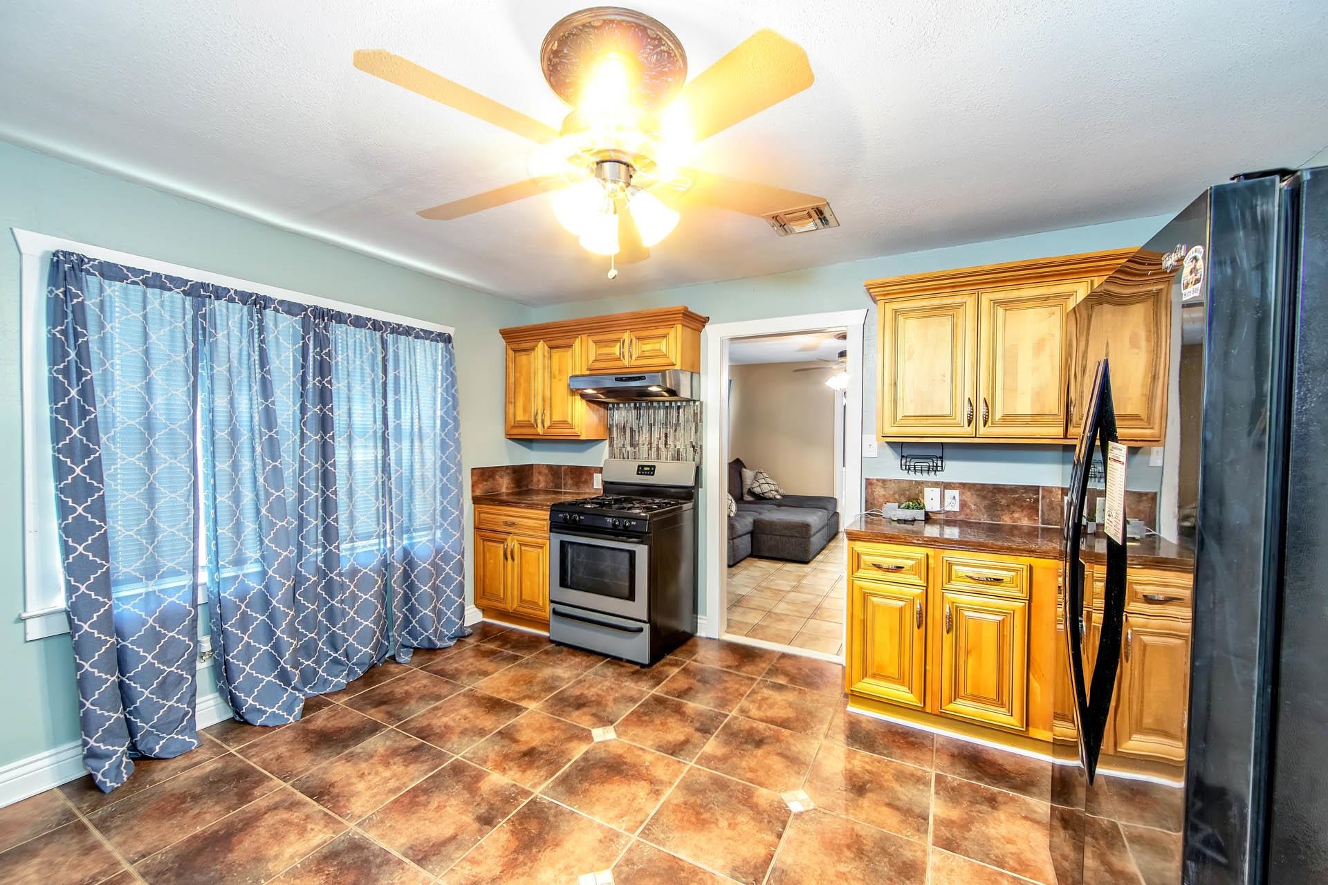 104 Fern St