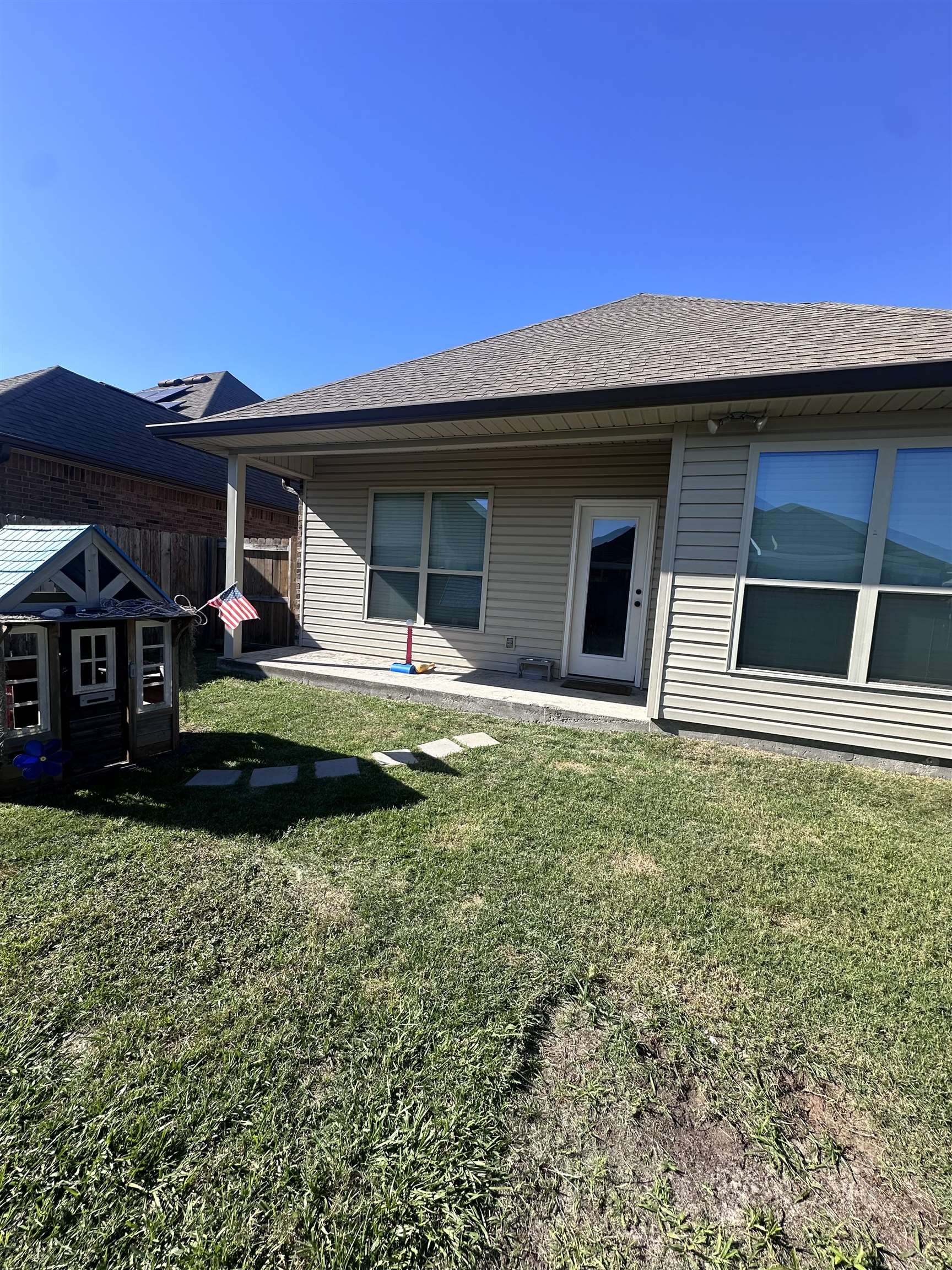 422 Cypress Garden Dr