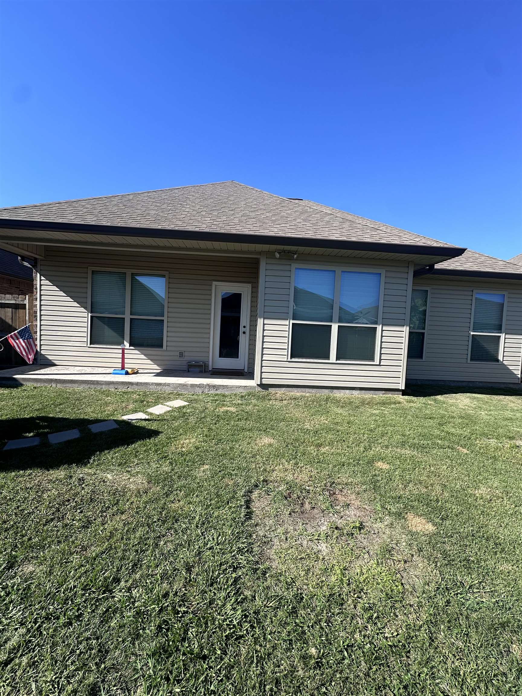422 Cypress Garden Dr