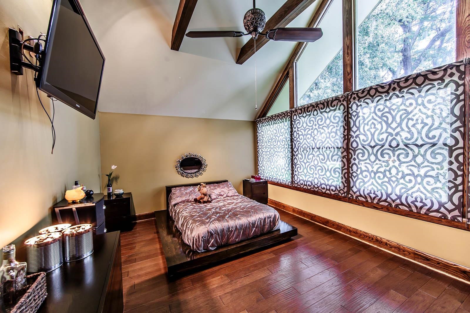 905 Ninth St