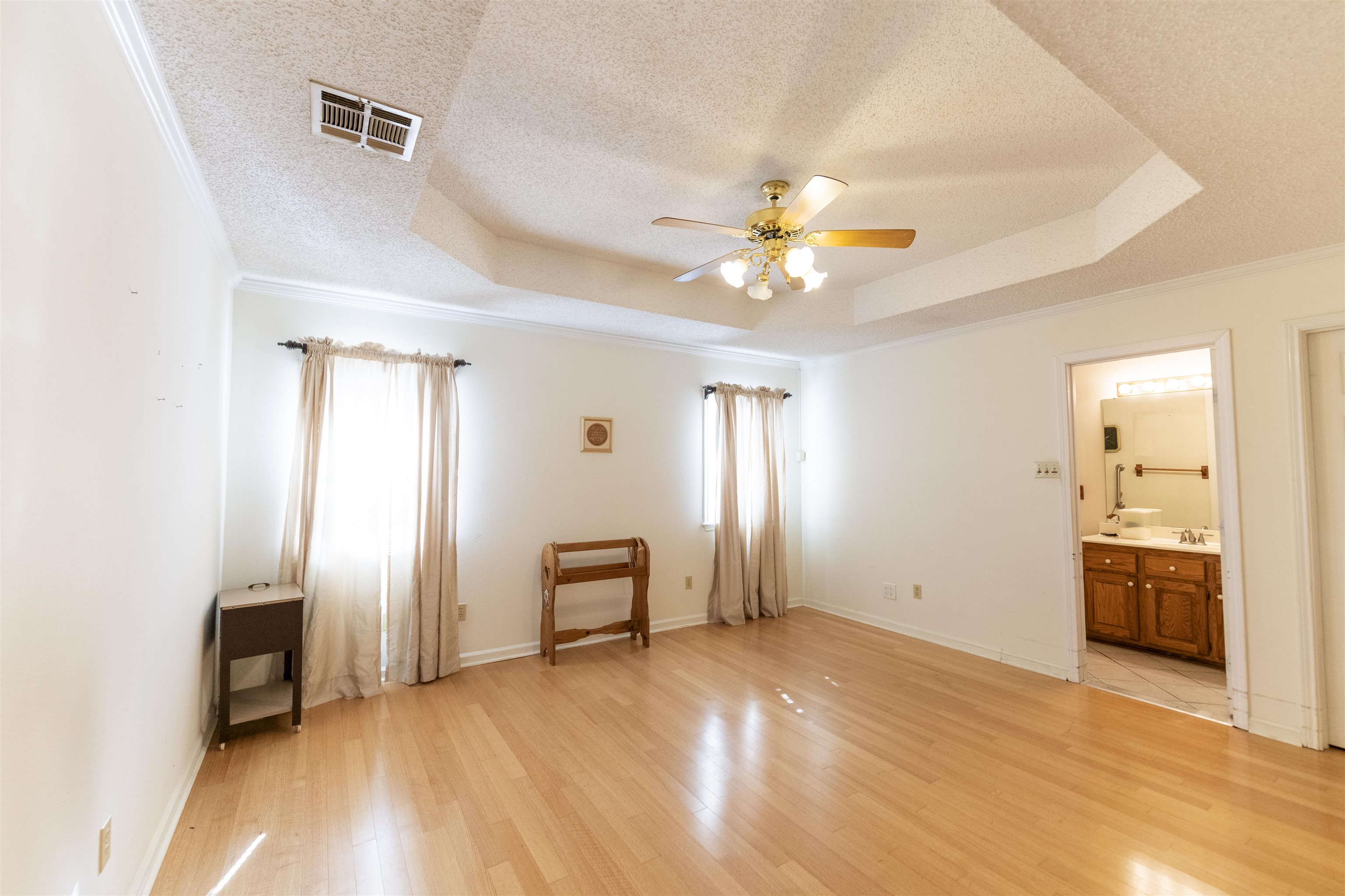 1708 Harvest Dr