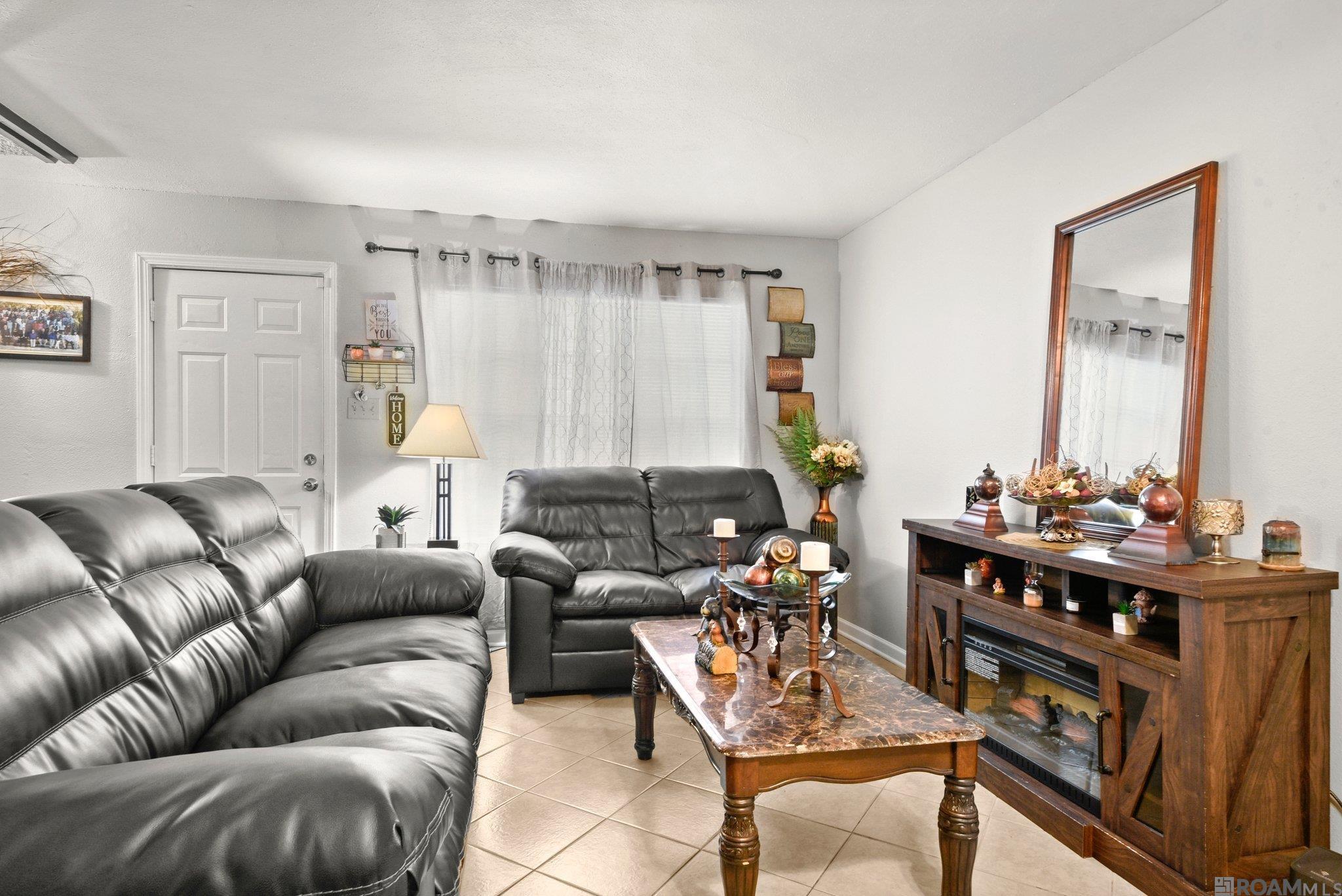 1768 Boulevard De Province
