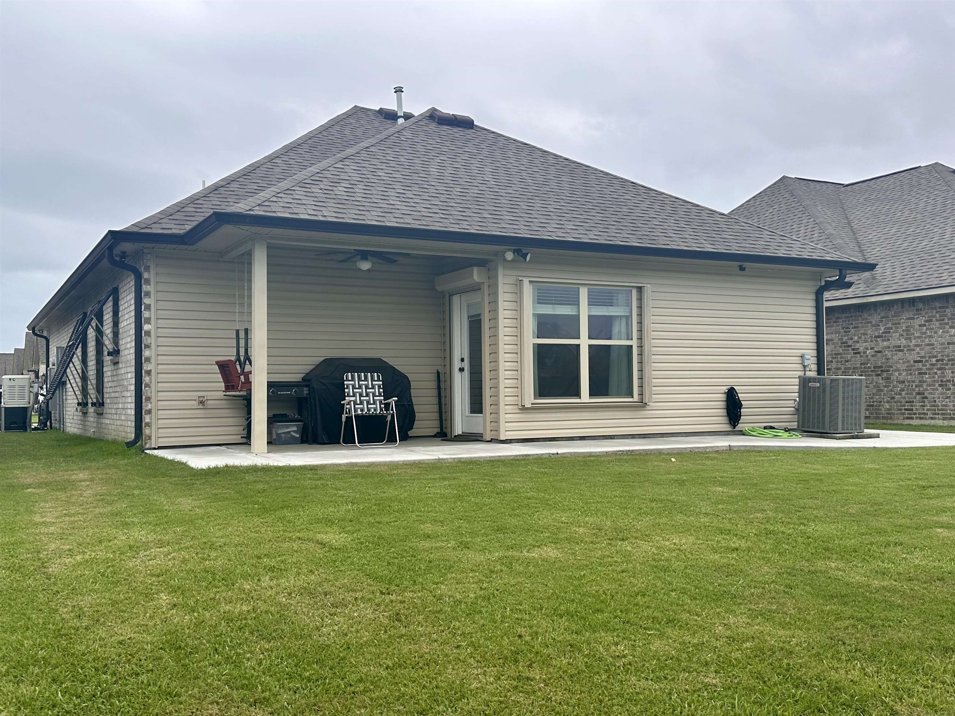 289 Adele Dr