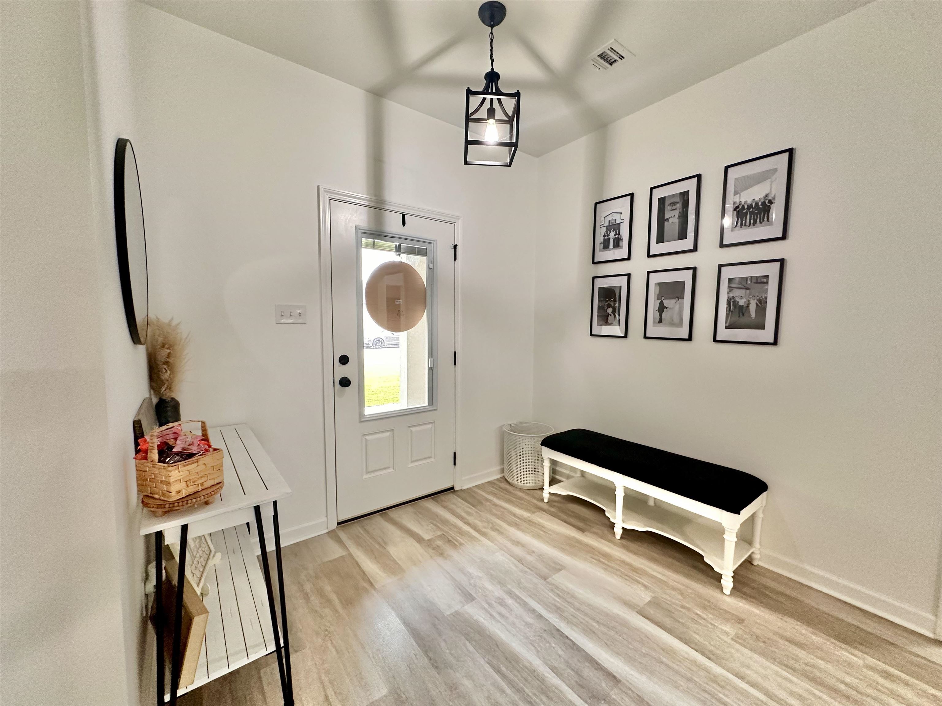 289 Adele Dr