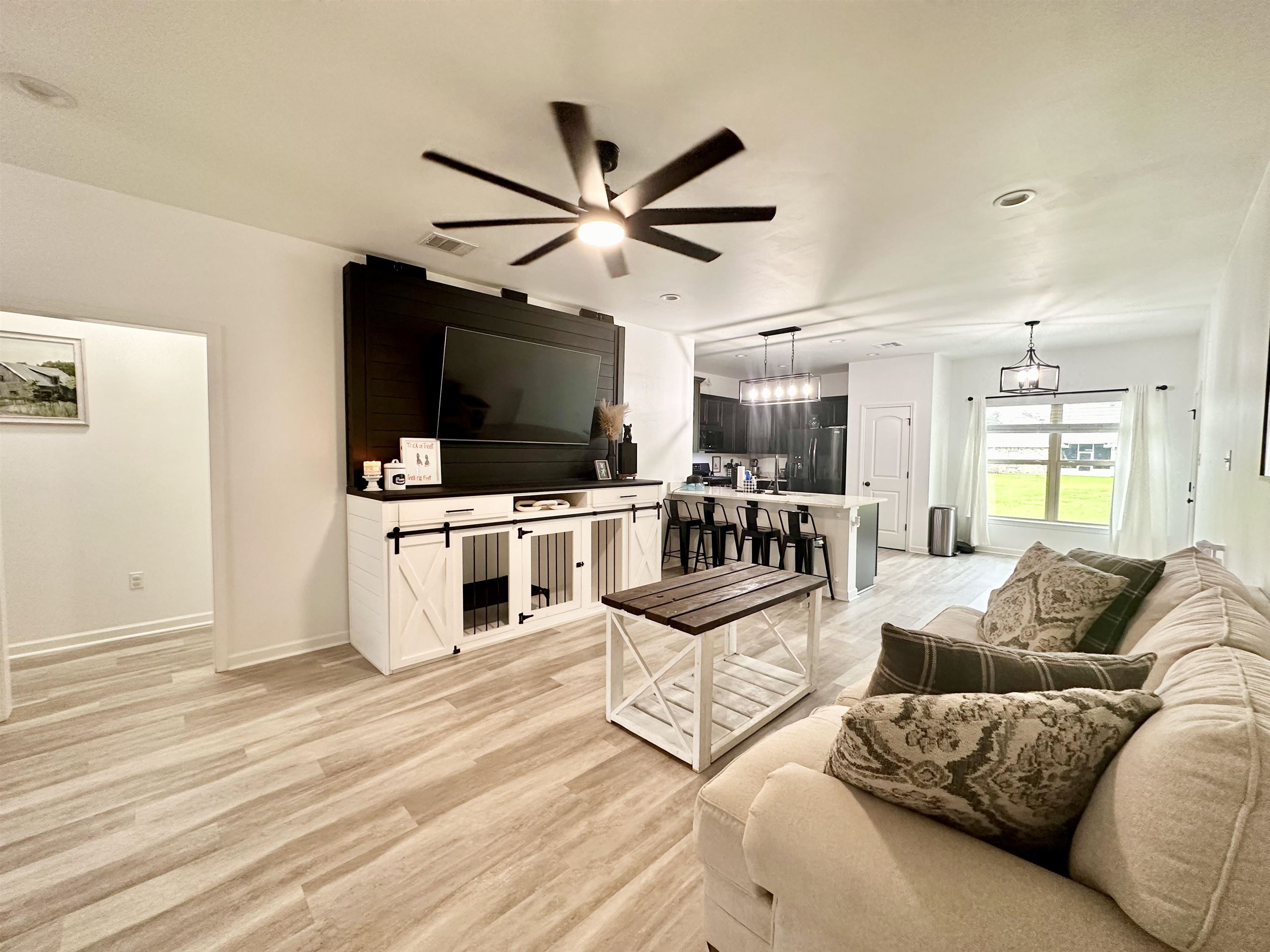 289 Adele Dr