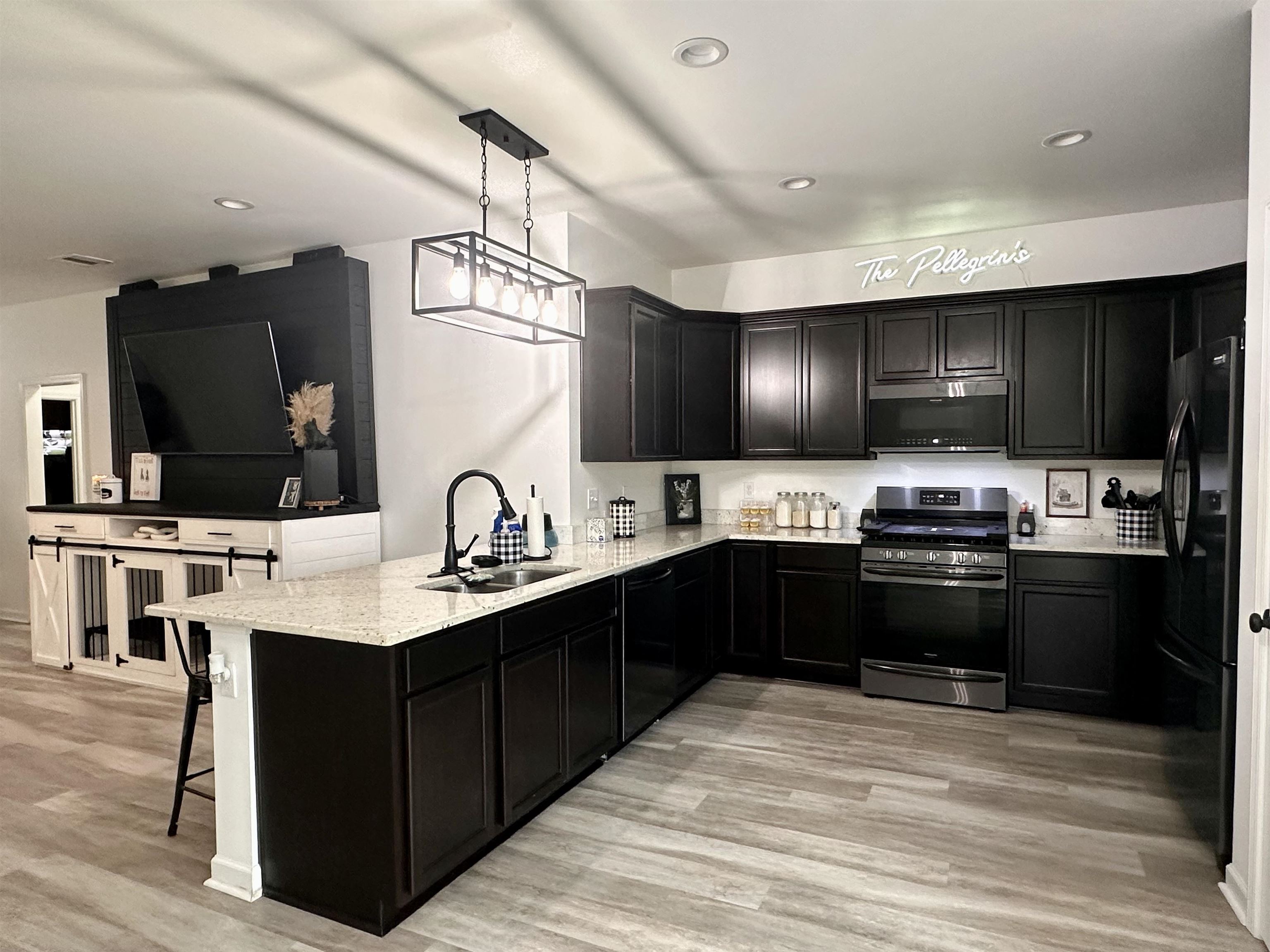 289 Adele Dr