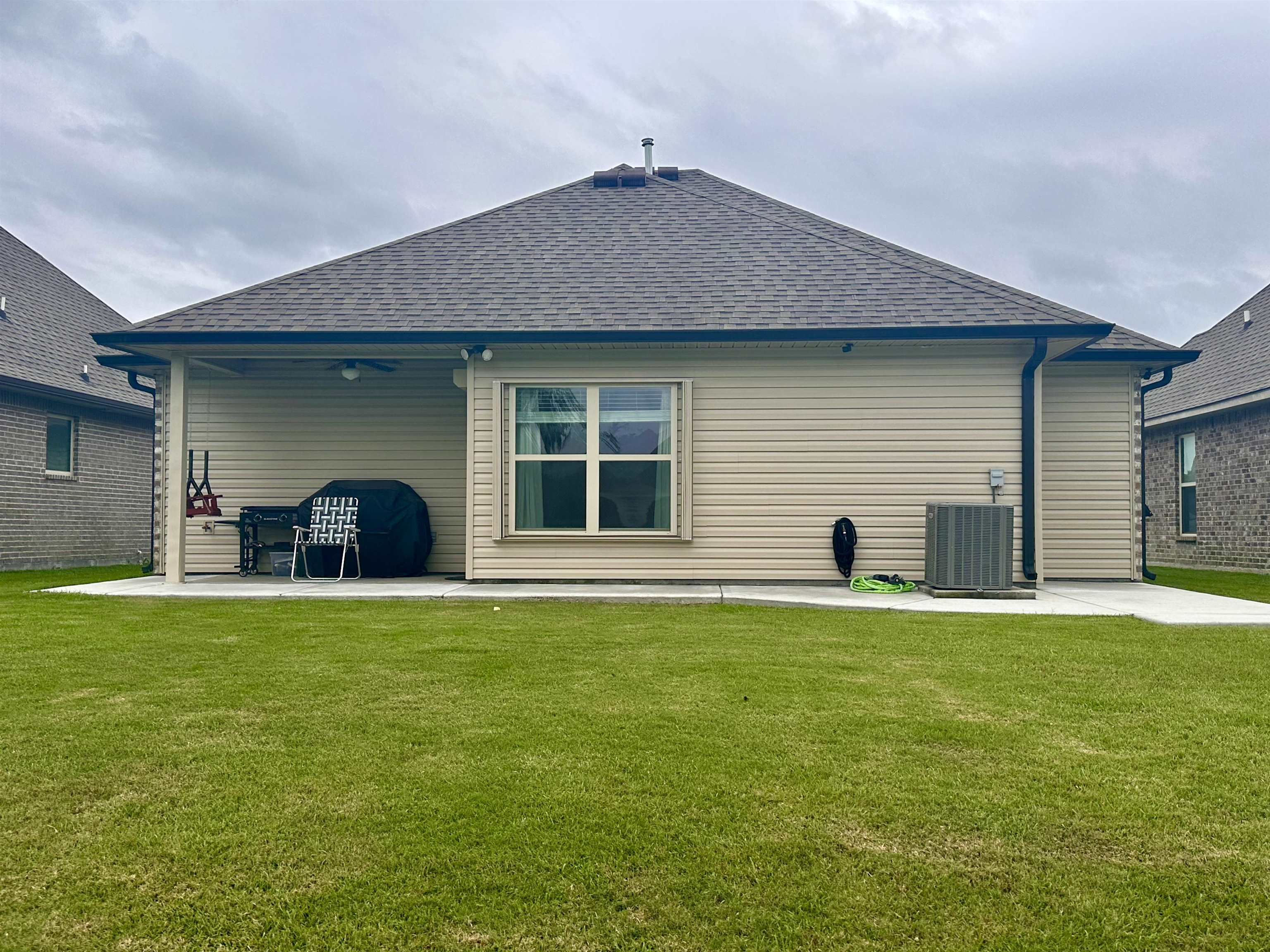 289 Adele Dr