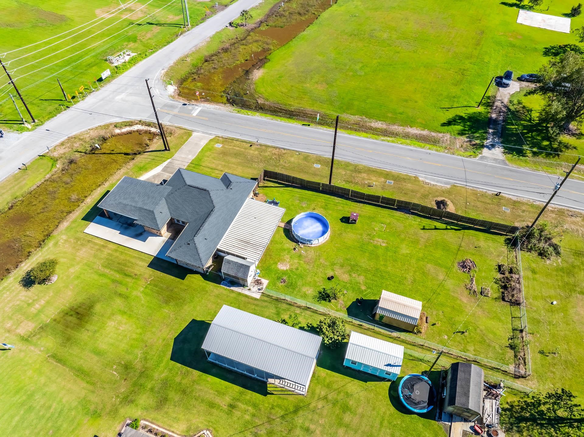 311 & 293 Company Canal Road
