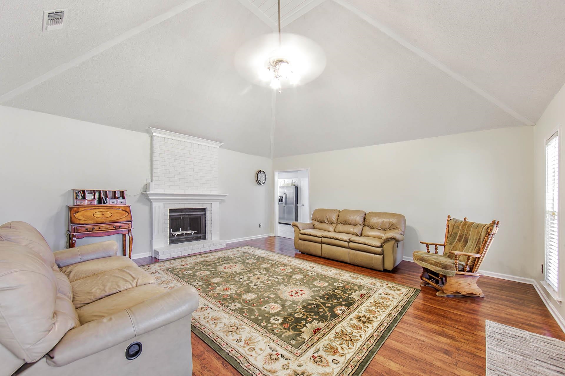 113 Angelle Circle