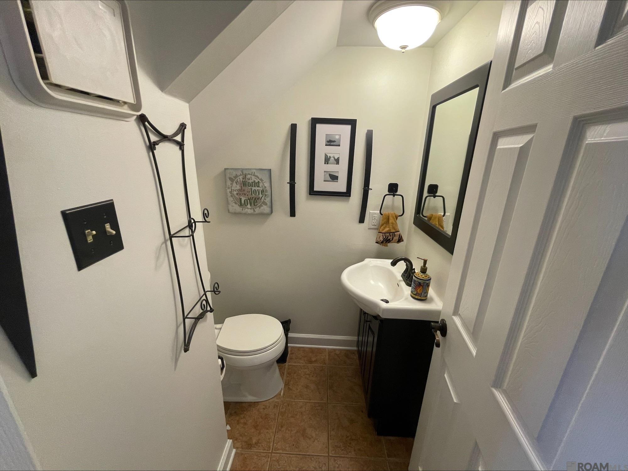 2245 King Arthur Blvd # 12C Unit: #12C