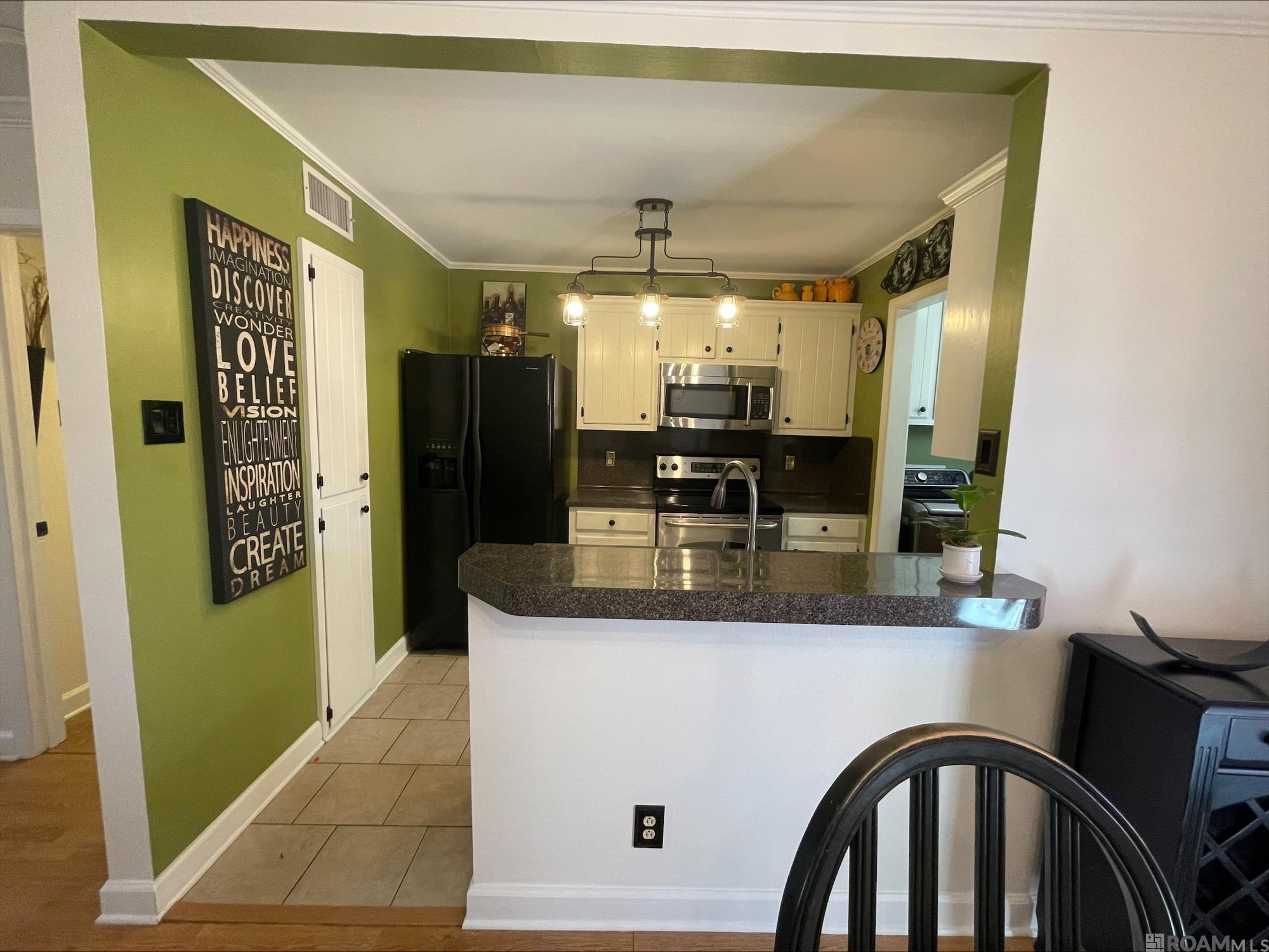 2245 King Arthur Blvd # 12C Unit: #12C