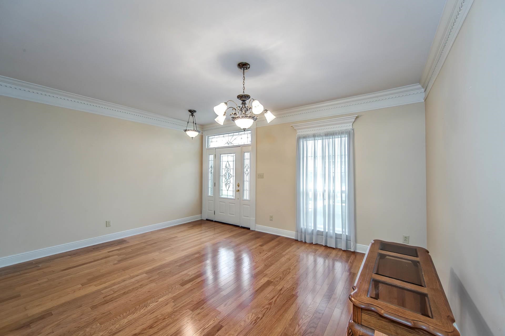 7 Cambridge Circle