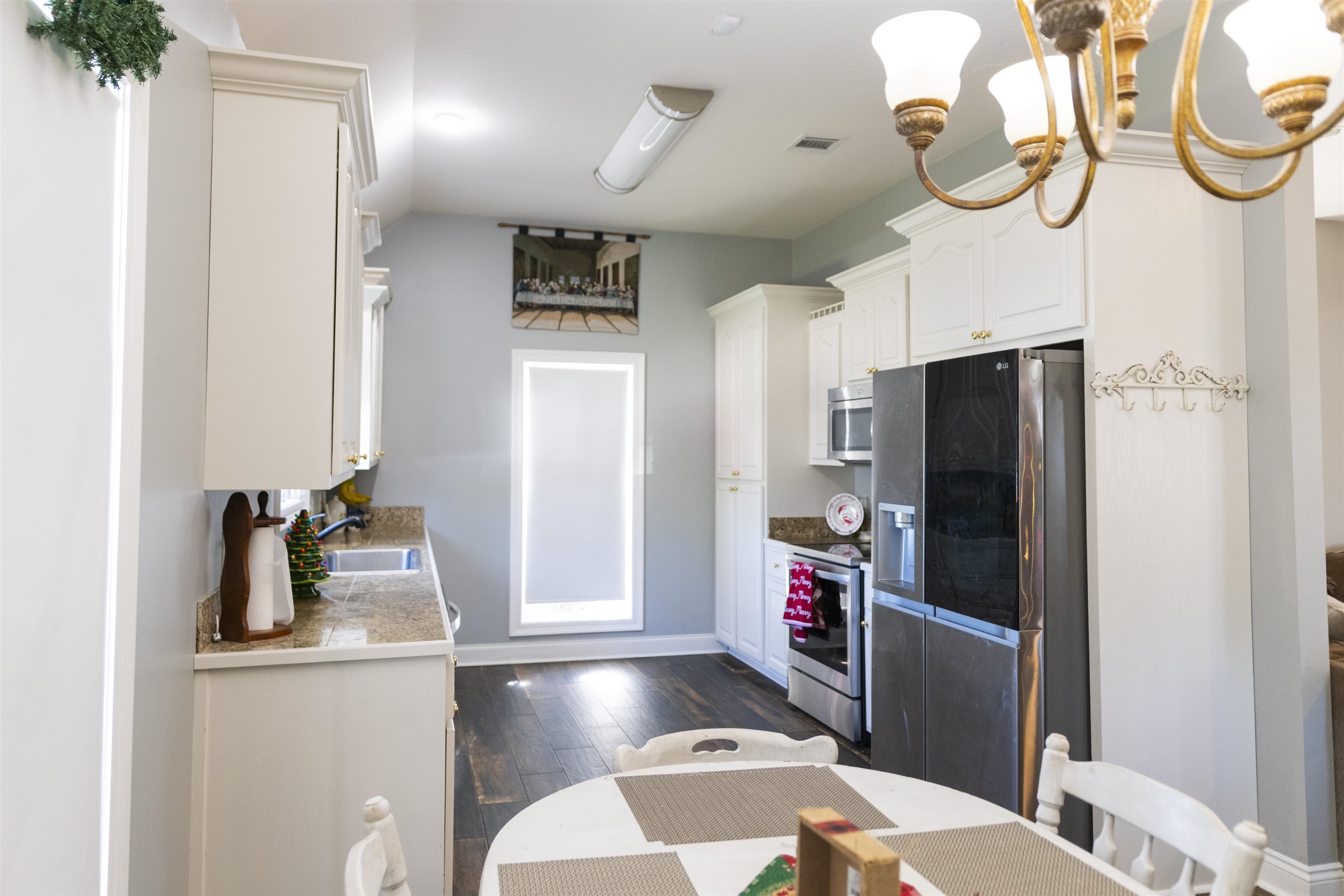225 Julie St