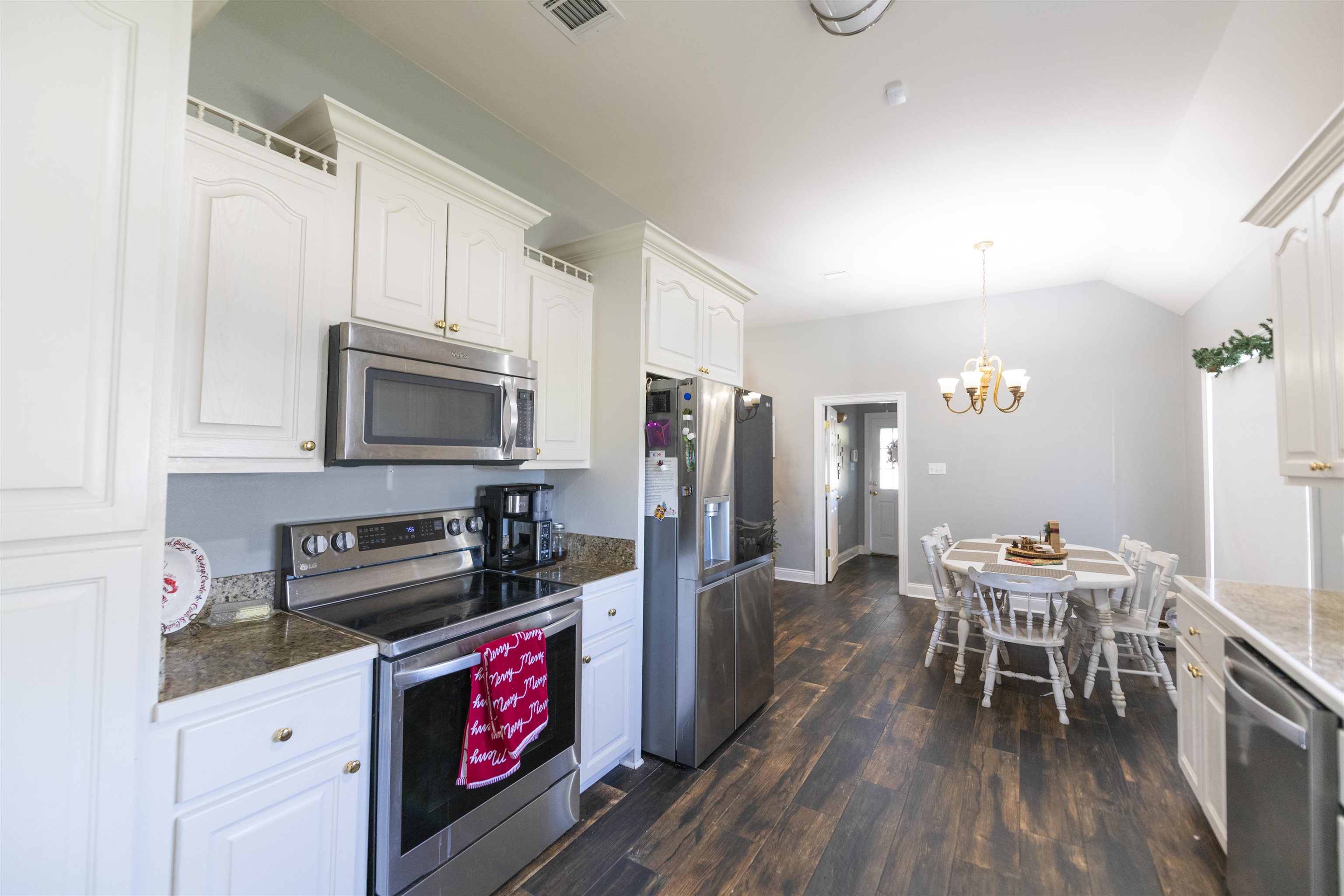 225 Julie St