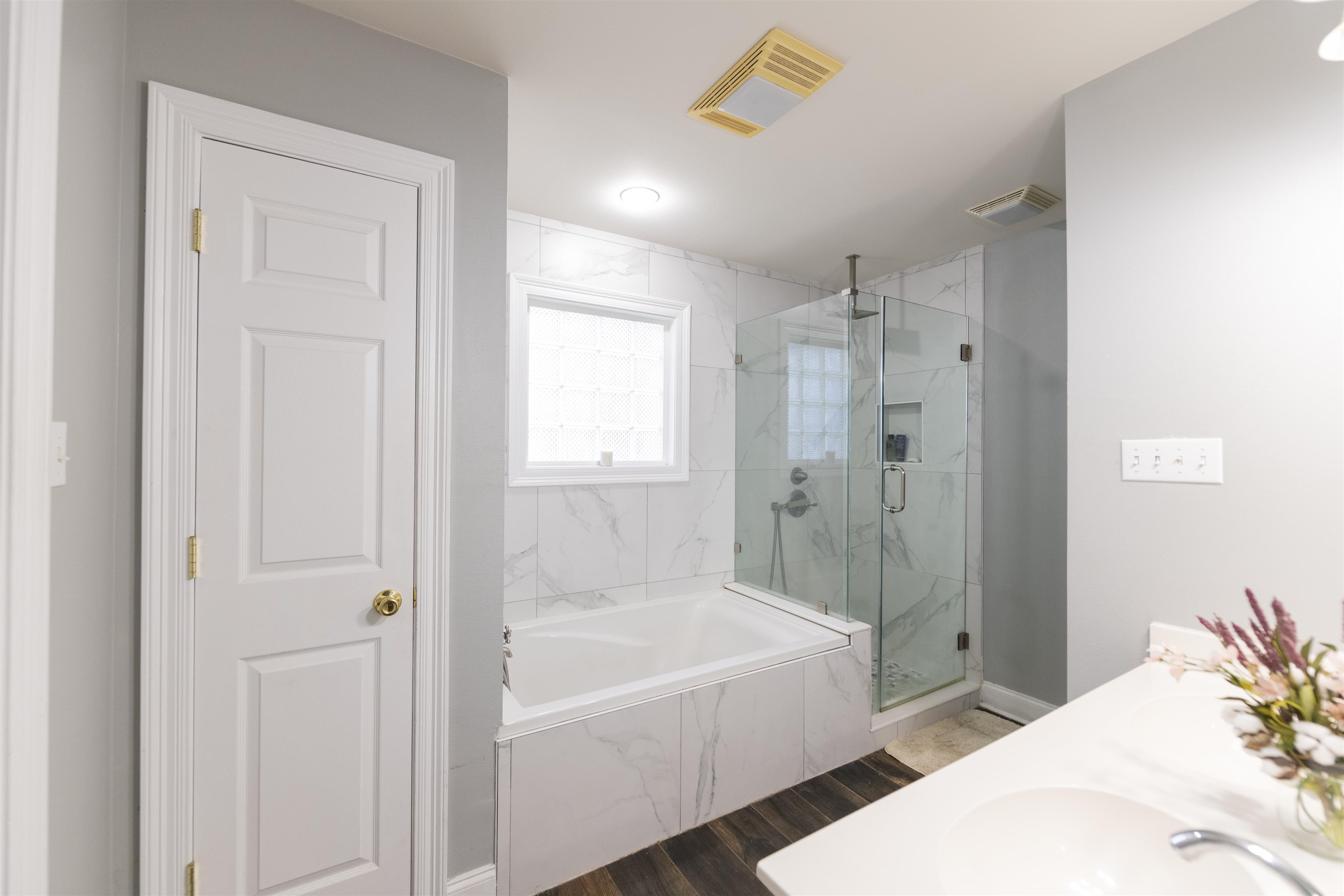 225 Julie St