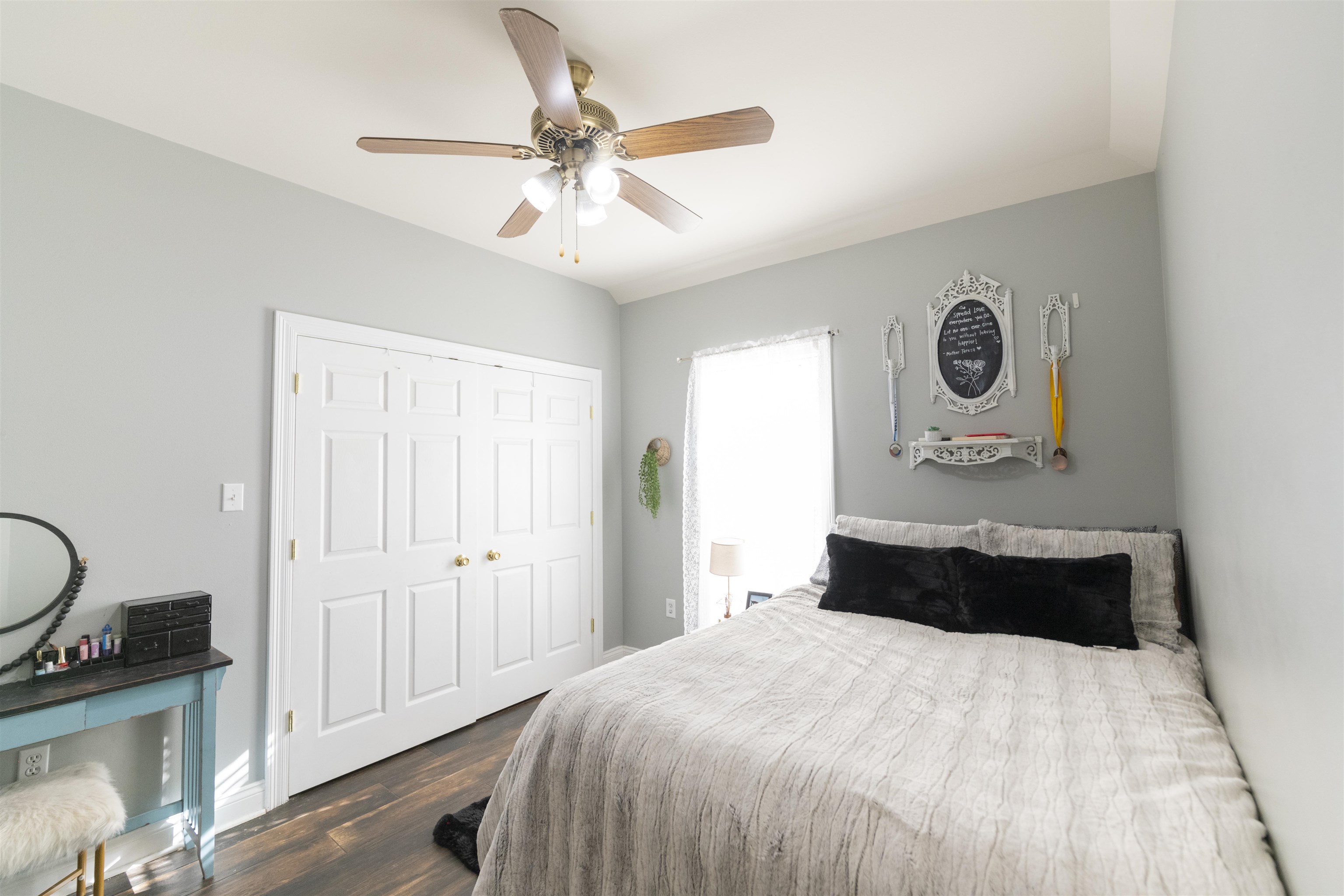 225 Julie St