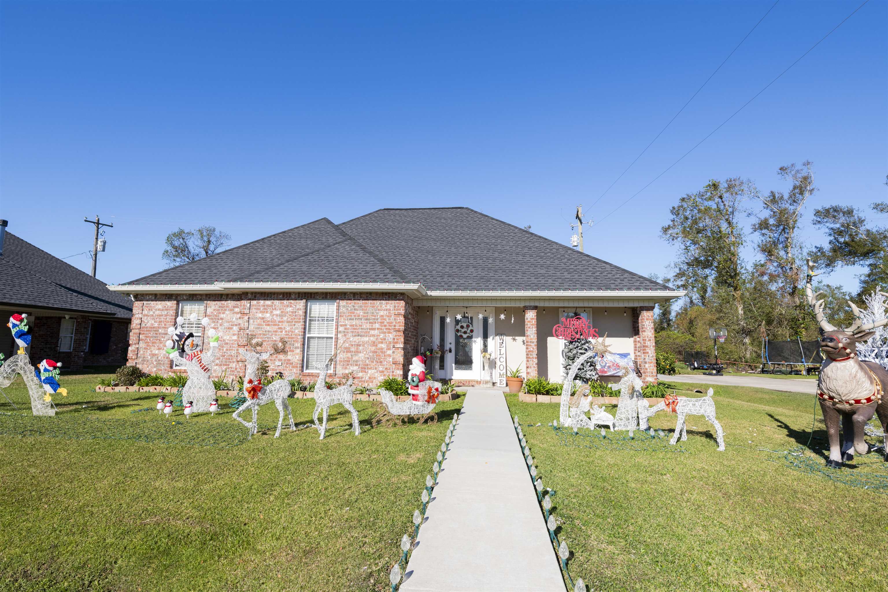225 Julie St