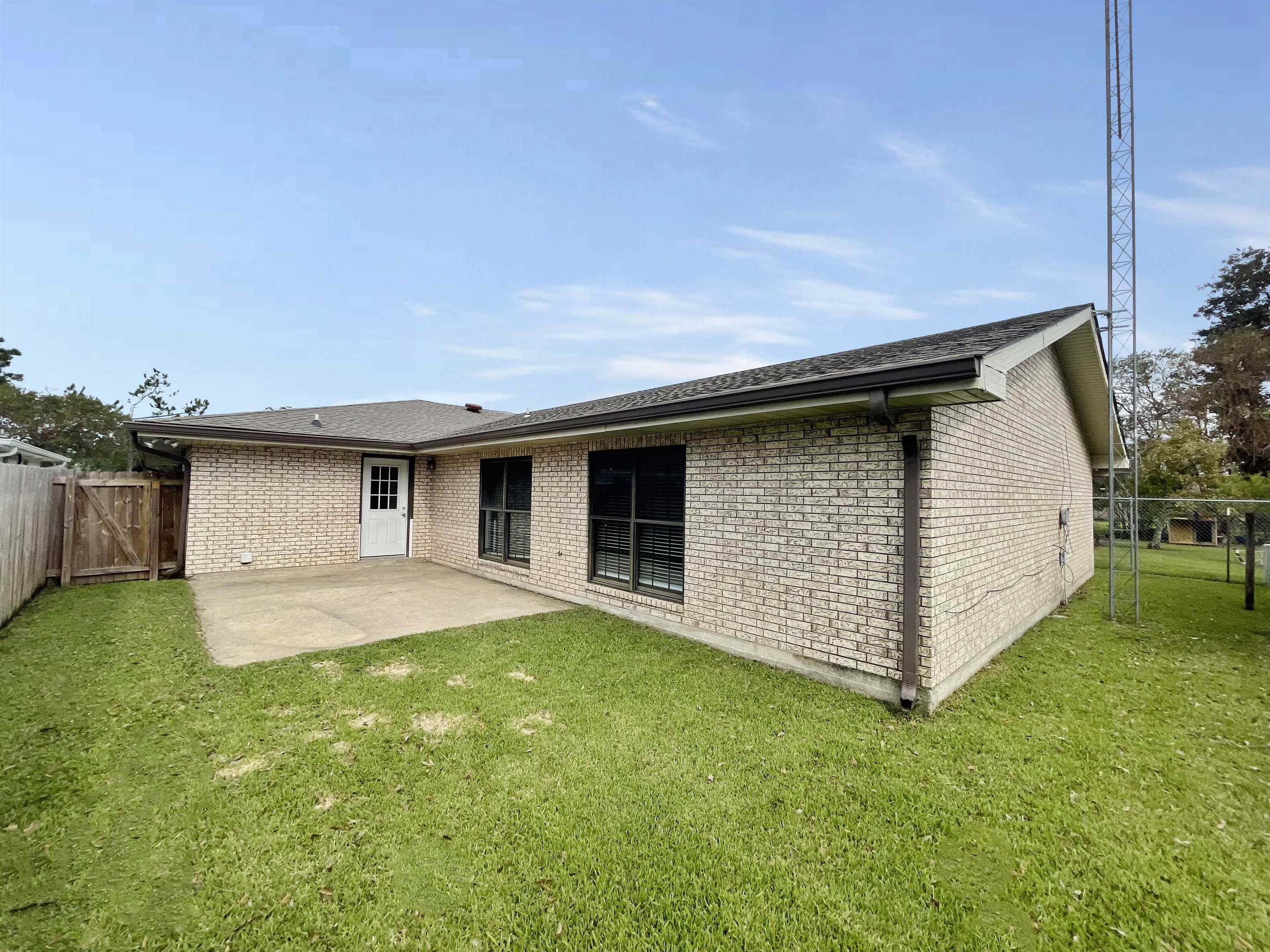 246 Guidry St