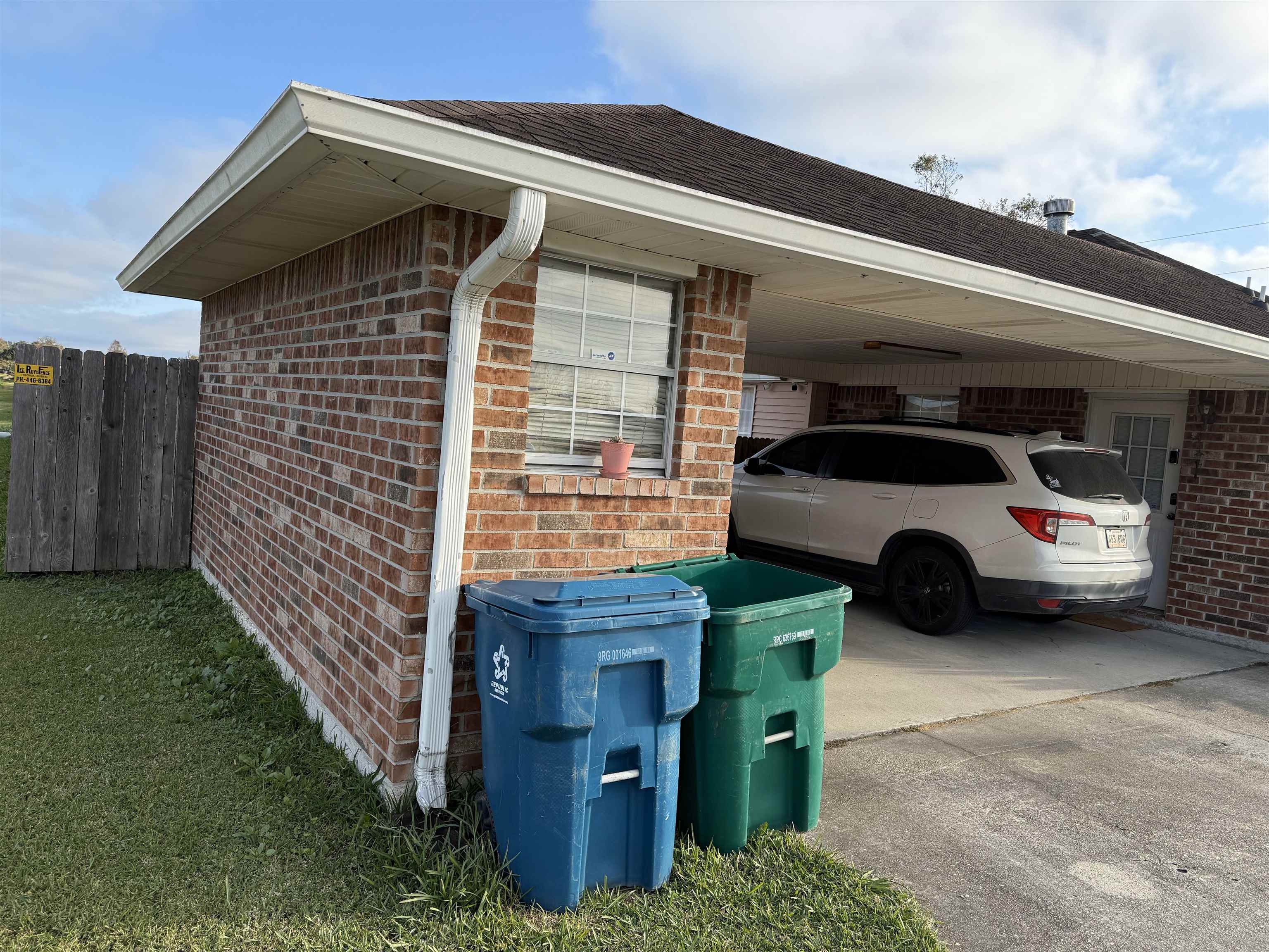 1418 Park Dr